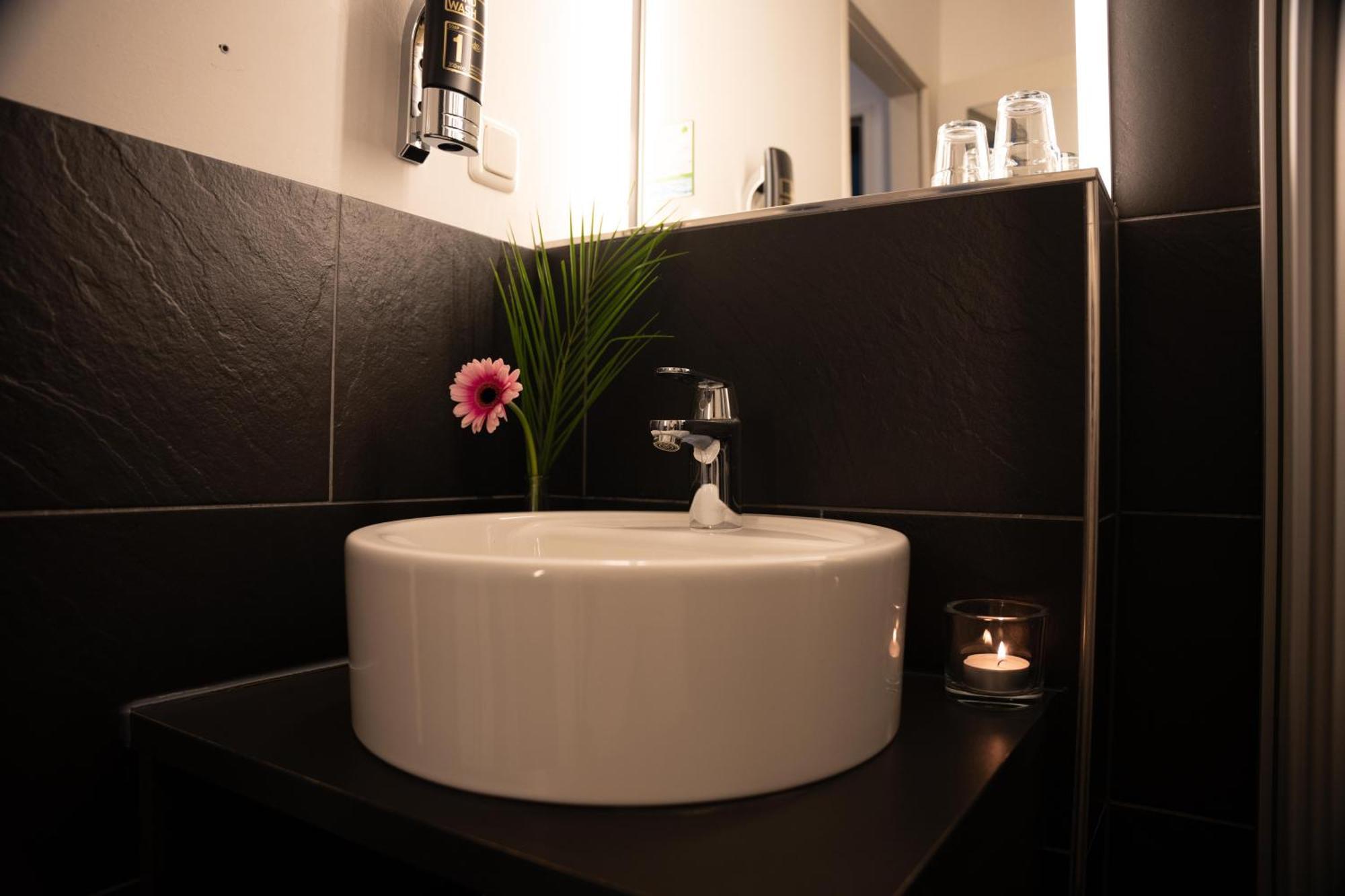 Hotel Medo Koeln מראה חיצוני תמונה