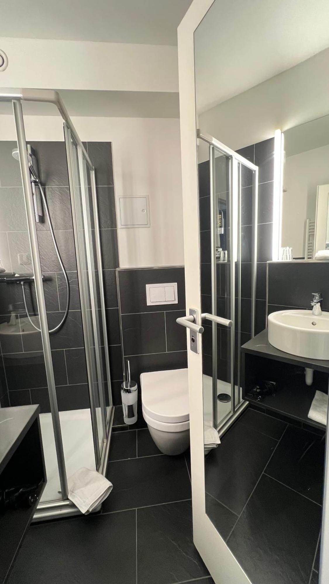 Hotel Medo Koeln מראה חיצוני תמונה